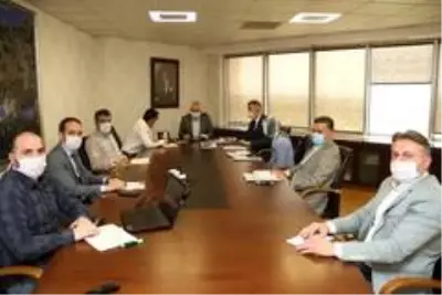 Gündoğdu, Gölcük'teki çalışmaları masaya yatırdı Gündoğdu, Gölcük'teki çalışmaları masaya yatırdı