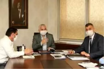 Gündoğdu, Gölcük'teki çalışmaları masaya yatırdı Gündoğdu, Gölcük'teki çalışmaları masaya yatırdı