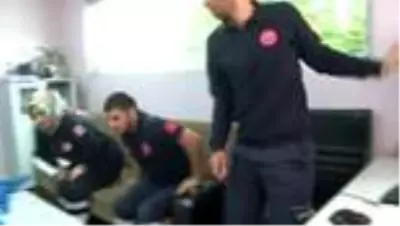 Hem şifa dağıtıyorlar hem de yoksullara yardım ediyorlar Hem şifa dağıtıyorlar hem de yoksullara yardım ediyorlar