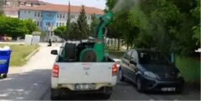 İlaçlama çalışmaları devam ediyor İlaçlama çalışmaları devam ediyor