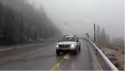Ilgaz Dağı'nda sis ulaşımı olumsuz etkiliyor Ilgaz Dağı'nda sis ulaşımı olumsuz etkiliyor