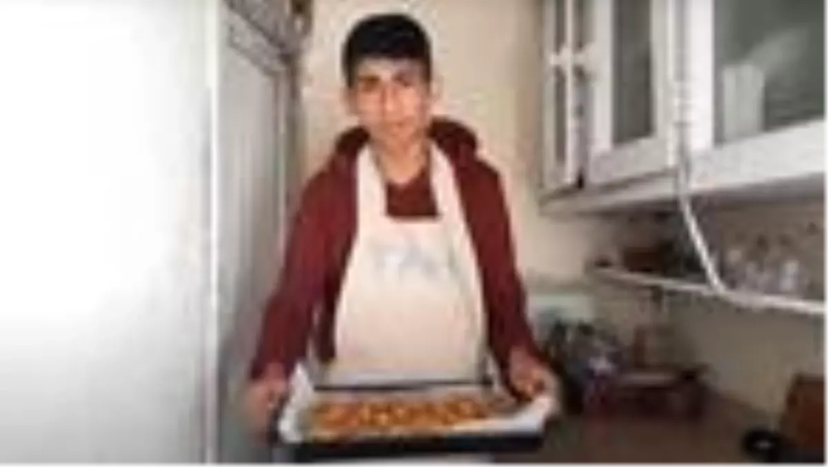İmkansızlıklar içinde çektiği yemek videolarıyla fenomen olan Taha Duymaz: Alabildiğim 3 malzemeyle farklı yemek yapıyorum