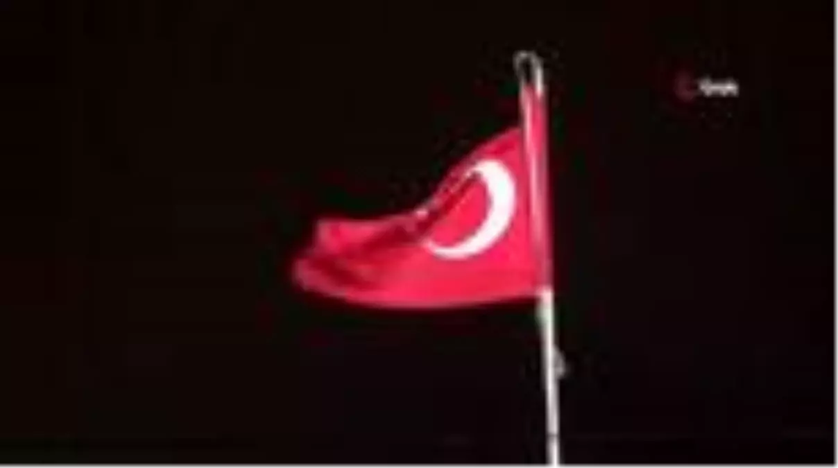 İstanbul'da rüzgar ve yağmur etkili oluyor