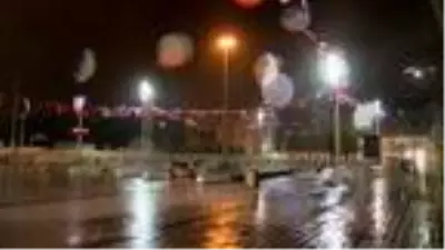İstanbul'da rüzgar ve yağmur etkisini gösterdi