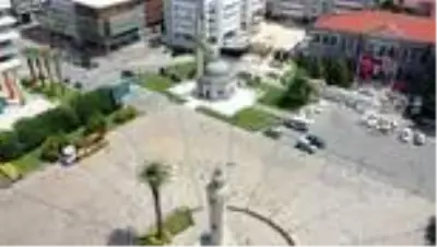 İzmir'in tarihi camileri cemaatle buluşmaya hazırlanıyor İzmir'in tarihi camileri cemaatle buluşmaya hazırlanıyor
