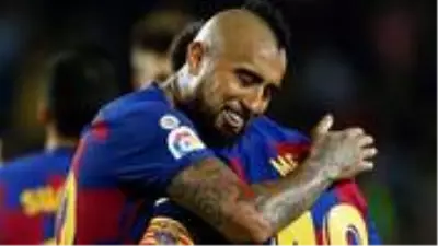 Juventus ve Inter'in istediği Arturo Vidal, Barcelona'dan ayrılmak istemiyor Juventus ve Inter'in istediği Arturo Vidal, Barcelona'dan ayrılmak istemiyor
