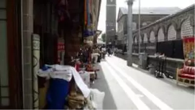 Korona virüs Diyarbakır'da bayram alışverişini olumsuz etkiledi