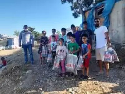 Kuşadası Kimsesizler Derneği 100 çocuğu giydirdi Kuşadası Kimsesizler Derneği 100 çocuğu giydirdi