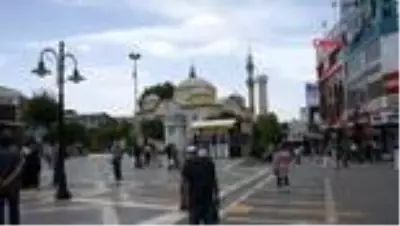 MALATYA-Kısıtlama öncesi Malatya’da ’sosyal mesafesiz’ bayram telaşı