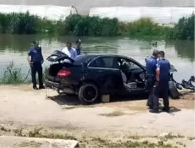 Mersin'de otomobil dereye yuvarlandı: 3 ölü