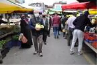 Vatandaşlar, 4 günlük sokağa çıkma yasağı öncesi soluğu pazarlarda aldı