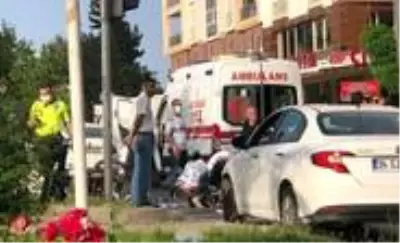 Otomobil ile motosiklet çarpıştı: 2 yaralı