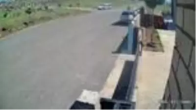 Polis ile öğretmenin maske gerginliği kamerada