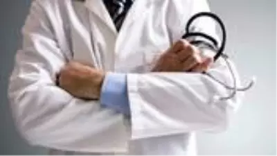 Sevilen doktor, 1 hafta önce yakalandığı koronavirüs salgınına yenik düştü