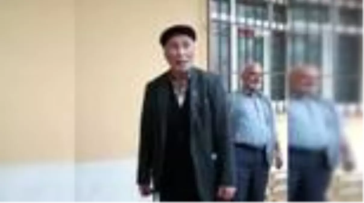 Seyahat izin belgesi alan 65 yaş ve üzeri vatandaşlar yollara düştü
