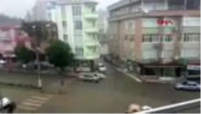 Sinop’ta dolu yağışı etkili oldu