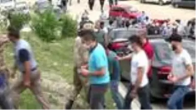 TOKAT Kaza kurşunuyla hayatını kaybeden uzman çavuş Tokat'ta toprağa verildi TOKAT Kaza kurşunuyla hayatını kaybeden uzman çavuş Tokat'ta toprağa verildi