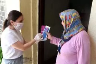 Toroslar Belediyesi'nden vatandaşa bayram kahvesi Toroslar Belediyesi'nden vatandaşa bayram kahvesi