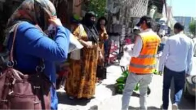 Valilik bir haftada 1 milyon 150 bin maske dağıttı Valilik bir haftada 1 milyon 150 bin maske dağıttı