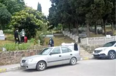 Yasak öncesi mezar ziyaretleri