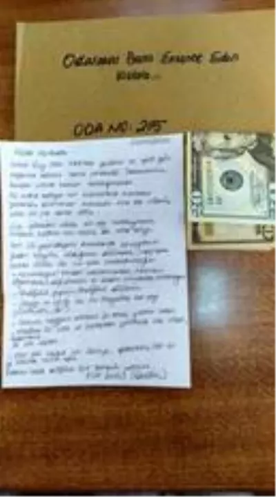 Yurtlarda kalan vatandaşlardan geriye yazdıkları mektupları kaldı Yurtlarda kalan vatandaşlardan geriye yazdıkları mektupları kaldı