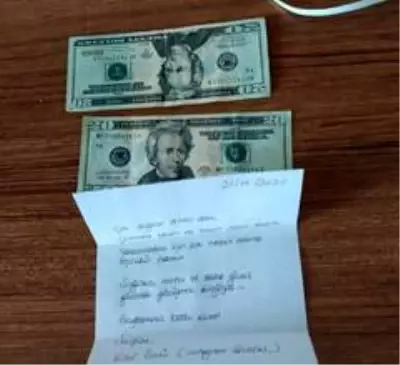 Yurtlarda kalan vatandaşlardan geriye yazdıkları mektupları kaldı Yurtlarda kalan vatandaşlardan geriye yazdıkları mektupları kaldı