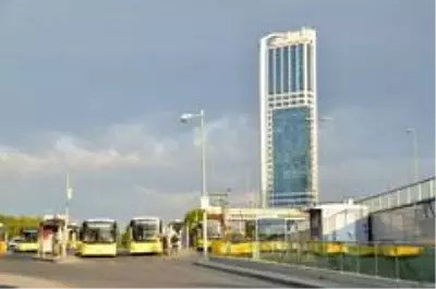 4 günlük kısıtlamanın ilk gününde İstanbul boş kaldı 4 günlük kısıtlamanın ilk gününde İstanbul boş kaldı