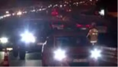 4 günlük sokağa çıkma kısıtlaması sonrası 15 Temmuz Şehitler Köprüsü'nde polis denetimleri başladı 4 günlük sokağa çıkma kısıtlaması sonrası 15 Temmuz Şehitler Köprüsü'nde polis denetimleri başladı