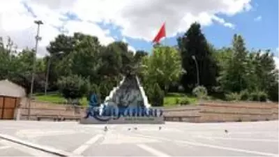 Adıyaman'da cadde ve sokaklar boş kaldı