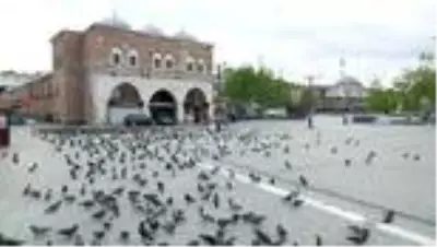 Arife günü sessiz geçiyor (2) Arife günü sessiz geçiyor (2)