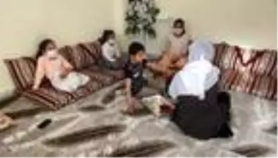 Asırlardır bayramı kına yakarak karşılıyorlar Asırlardır bayramı kına yakarak karşılıyorlar