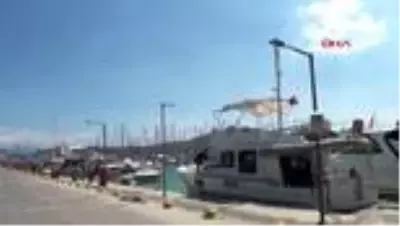 AYDIN Ünlü tatil beldesine son 24 saatte 20 binden fazla araç giriş yaptı AYDIN Ünlü tatil beldesine son 24 saatte 20 binden fazla araç giriş yaptı