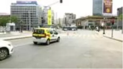 Başkent sokağa çıkma kısıtlamasının ardından sessizliğe büründü
