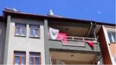 Bir kişi anne ve babasını bıçaklayarak öldürdü