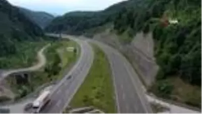 Bolu Dağı Tüneli tarihinin en sakin günlerini yaşıyor Bolu Dağı Tüneli tarihinin en sakin günlerini yaşıyor