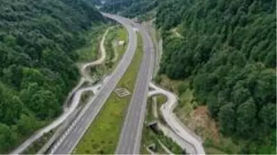 Bolu Dağı Tüneli tarihinin en sakin günlerini yaşıyor Bolu Dağı Tüneli tarihinin en sakin günlerini yaşıyor