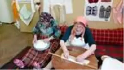 Bulgaristan'da asırlardır geleneksel arife günü yemeği hazırlanıyor Bulgaristan'da asırlardır geleneksel arife günü yemeği hazırlanıyor