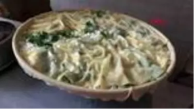 BURDURLULAR, BU BAYRAM DA SU BÖREĞİNDEN VAZGEÇMEDİ BURDURLULAR, BU BAYRAM DA SU BÖREĞİNDEN VAZGEÇMEDİ
