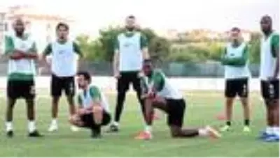 Denizlispor'da futbolculara 4 günlük bayram izni! Denizlispor'da futbolculara 4 günlük bayram izni!