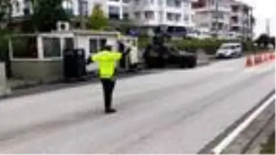 Ehliyetsiz 1200 kilometre yol giden sürücüyü, emniyet müdürünün dikkati yakalattı Ehliyetsiz 1200 kilometre yol giden sürücüyü, emniyet müdürünün dikkati yakalattı