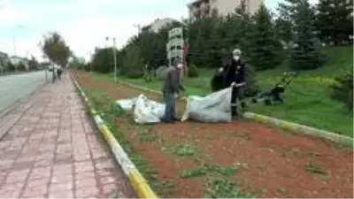 Erzurum'da cadde ve sokaklar boş kaldı Erzurum'da cadde ve sokaklar boş kaldı