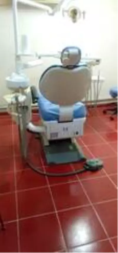Hatay'da kaçak dişçilik yapan 1 kişi yakalandı Hatay'da kaçak dişçilik yapan 1 kişi yakalandı