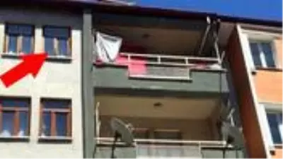 Isparta'da bir vatandaş, tartışığı anne ve babasını öldürüp polise teslim oldu Isparta'da bir vatandaş, tartışığı anne ve babasını öldürüp polise teslim oldu