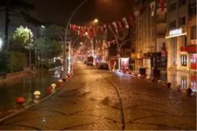 Karaman sokağa çıkma kısıtlamasının başlamasıyla sessizliğe büründü Karaman sokağa çıkma kısıtlamasının başlamasıyla sessizliğe büründü