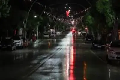 Karaman sokağa çıkma kısıtlamasının başlamasıyla sessizliğe büründü Karaman sokağa çıkma kısıtlamasının başlamasıyla sessizliğe büründü