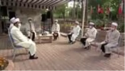 Kayseri Müftülüğü arife gününde şehitleri yalnız bırakmadı