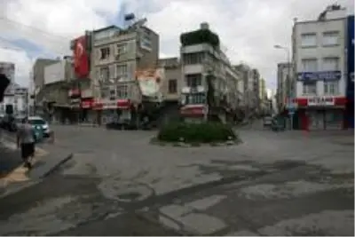 Kilis'te 20 yıl sonra sokağa çıkma kısıtlaması Kilis'te 20 yıl sonra sokağa çıkma kısıtlaması