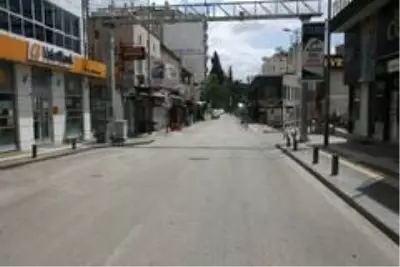 Kilis'te 20 yıl sonra sokağa çıkma kısıtlaması Kilis'te 20 yıl sonra sokağa çıkma kısıtlaması