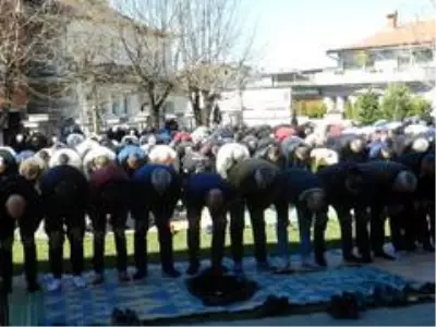 Kosova'da Covid-19 tedbirleri kapsamında bayram namazı kılınmayacak