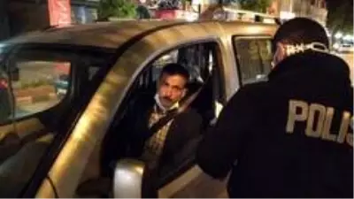 Kütahya'da sokağa çıkma kısıtlamasını ihlal eden 2 kişiye ceza uygulandı Kütahya'da sokağa çıkma kısıtlamasını ihlal eden 2 kişiye ceza uygulandı